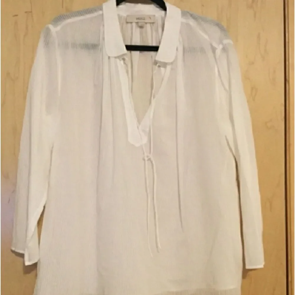 Plait Split Neck blouse - Picture 2 of 8